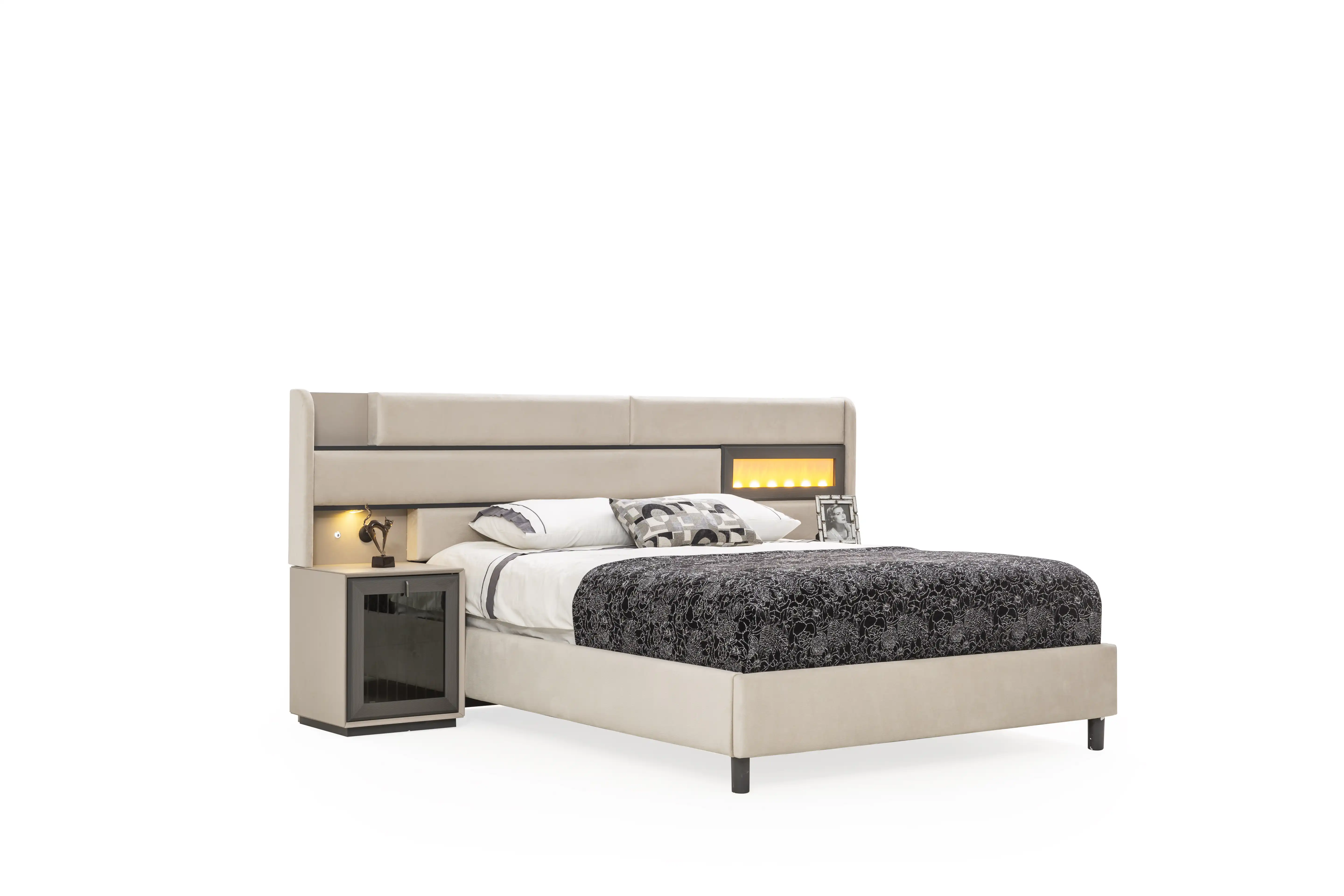 TESLA YATAK ODASI TAKIMI