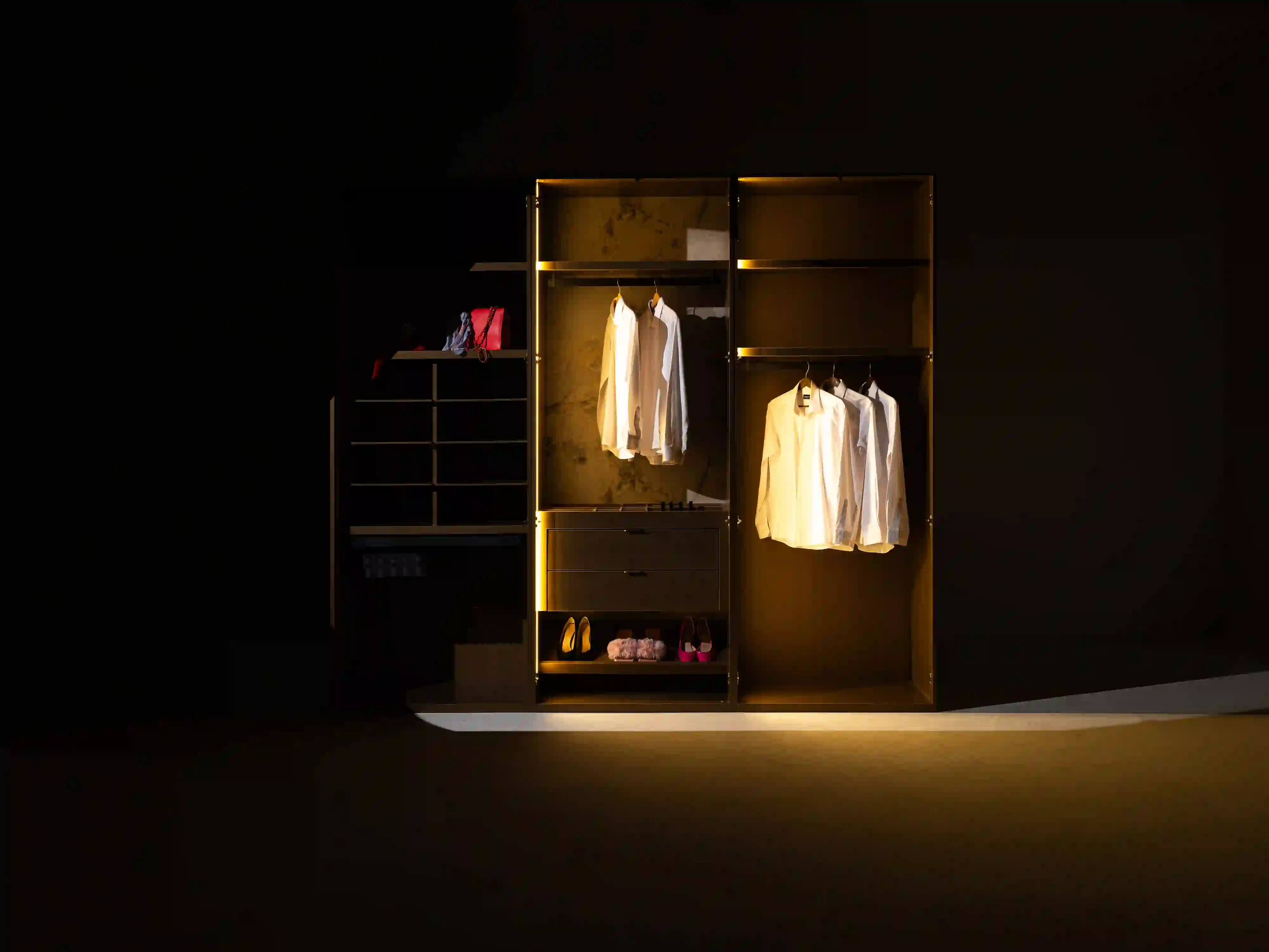 MOCHA GİYİNME ODASI