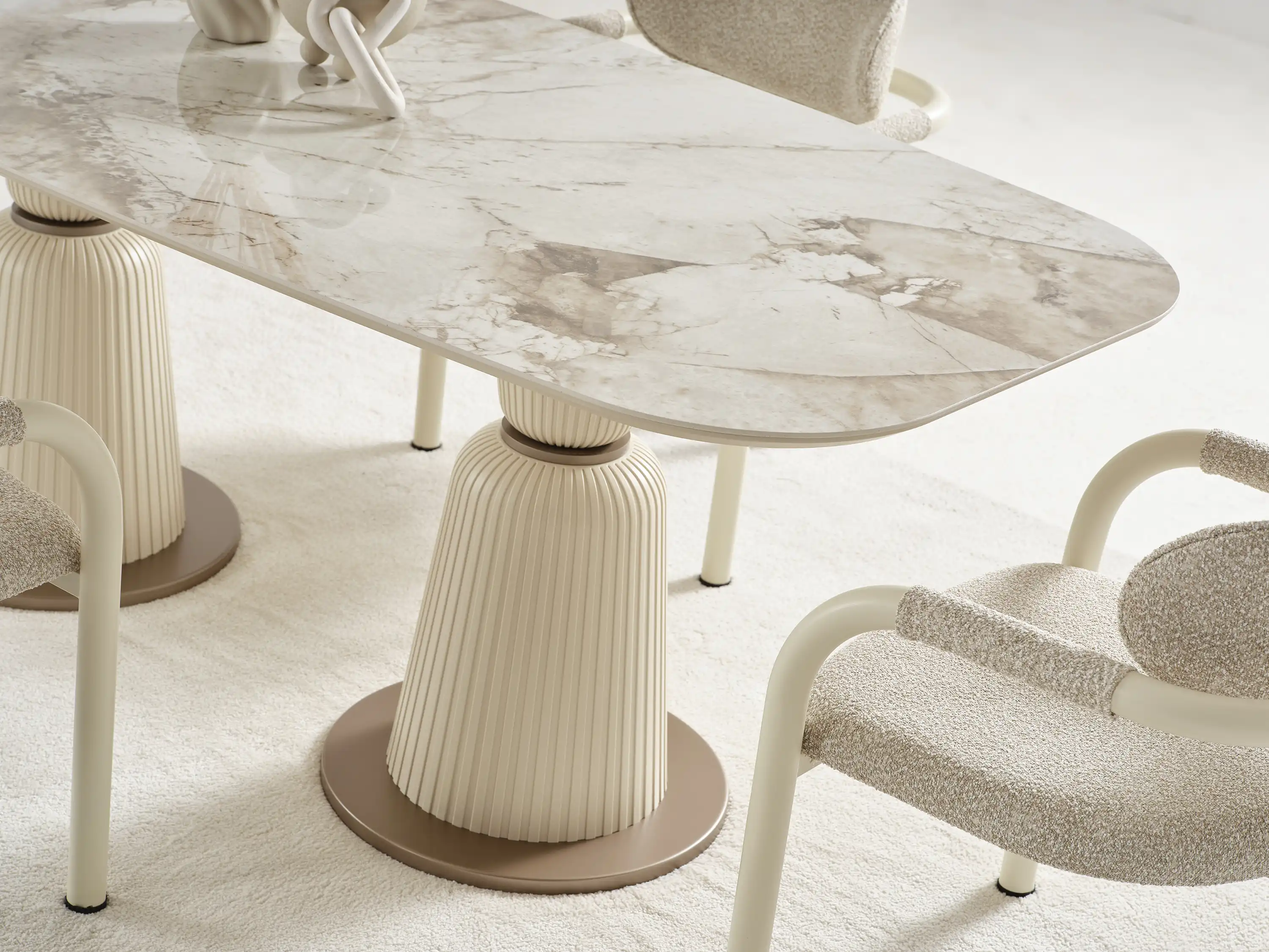 SEBASTIAN YEMEK ODASO TAKIMI