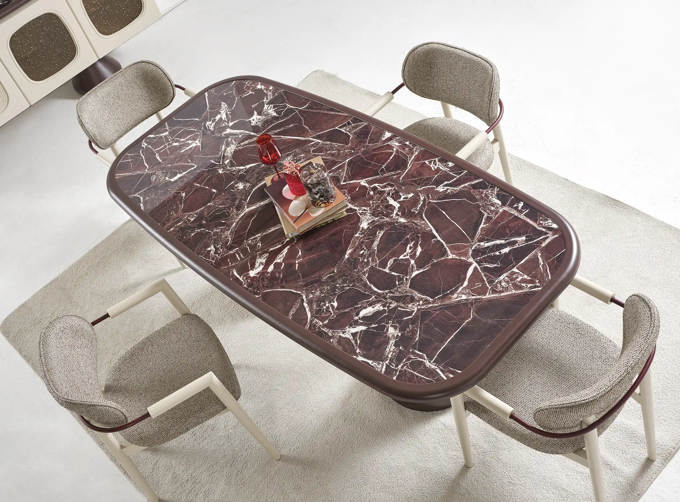 LEONORA YEMEK ODASI TAKIMI